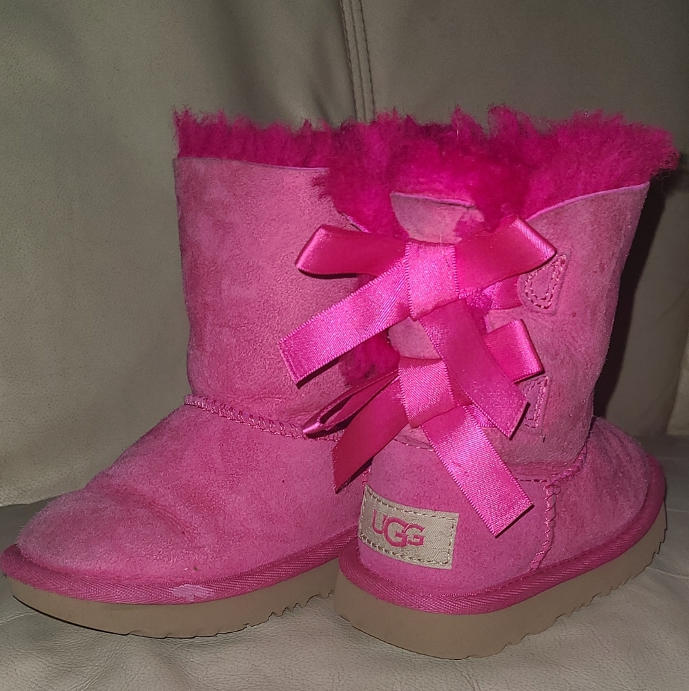 PINK UGG BOOTS Toddler sz 8